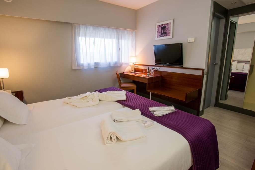 Hostal Torrejon Torrejón de Ardoz Extérieur photo