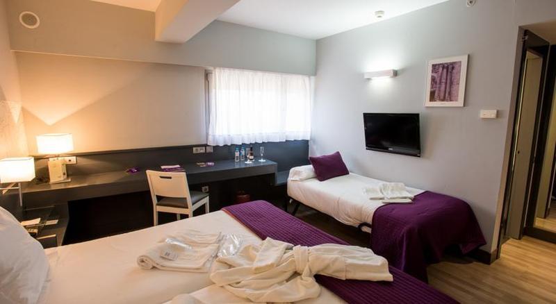 Hostal Torrejon Torrejón de Ardoz Extérieur photo