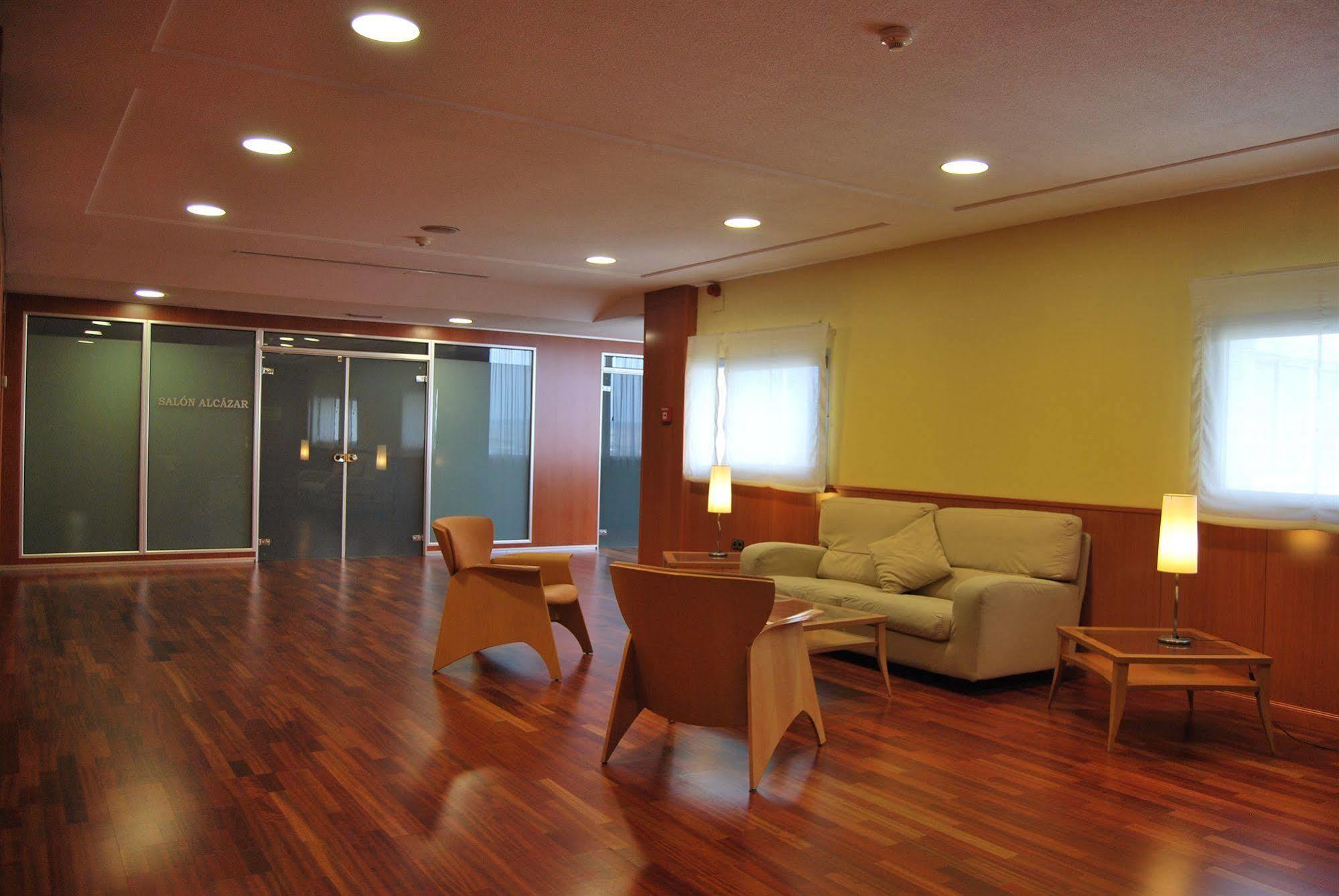 Hostal Torrejon Torrejón de Ardoz Extérieur photo