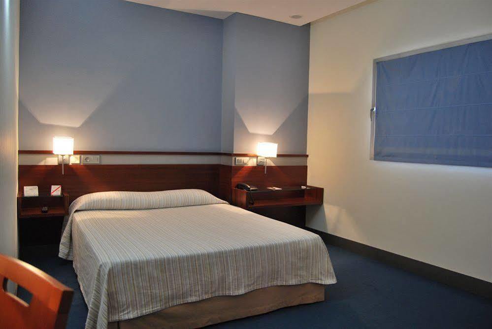 Hostal Torrejon Torrejón de Ardoz Extérieur photo