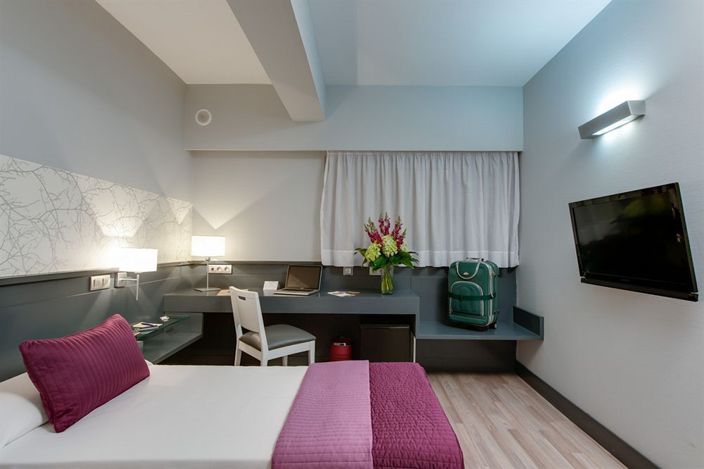 Hostal Torrejon Torrejón de Ardoz Extérieur photo